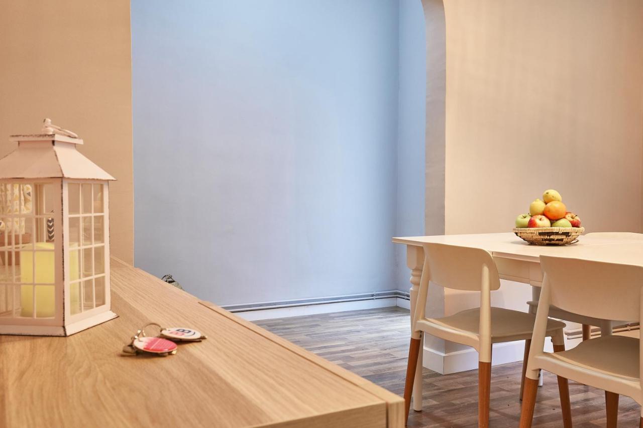 Bbarcelona Apartments Gaudi Avenue Flats Bagian luar foto