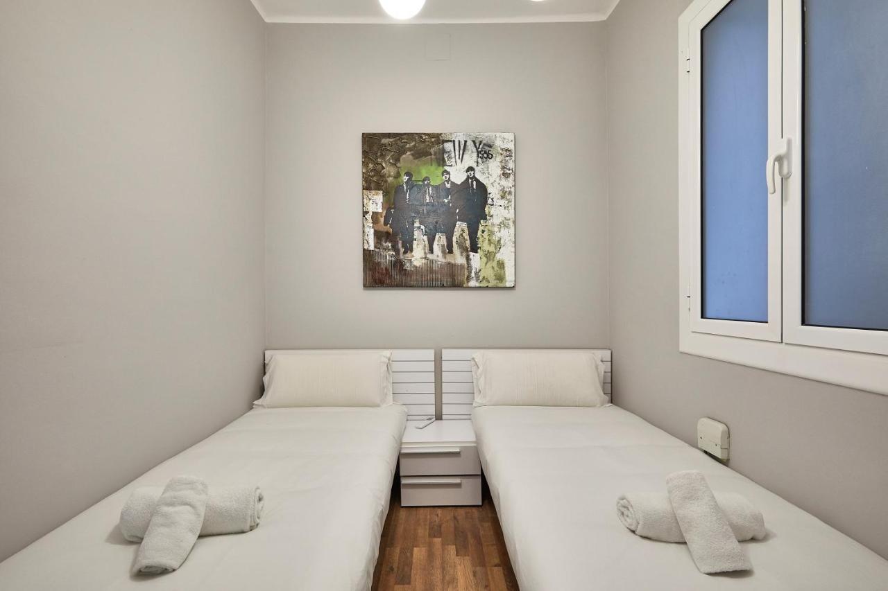 Bbarcelona Apartments Gaudi Avenue Flats Bagian luar foto